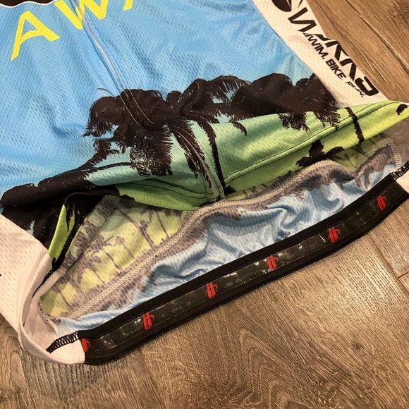 Betty Designs Cycling Jersey Skull Women's Size Medium Kona Hawaii Pockets NWOT - Picture 6 of 10